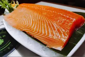 山寨版“三文鱼”，教你4招辨真假，别再上当了，网友：涨知识了图片