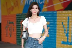 无痕裤算什么？今年流行的“露胯裤”才真厉害，明星潮人都抢着穿图片