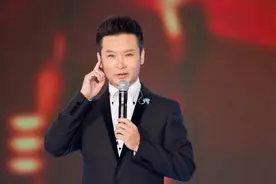 歌唱家刘和刚被疑私下敛财，在老家办免费学习班，无奈回应太憋屈图片