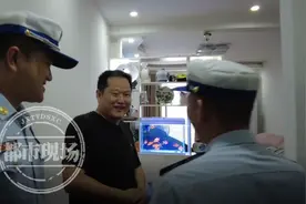 刚刚！全网刷屏的江西“黑衣大哥”，找到了图片