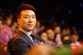 央视主持人结婚22年无儿无女，康辉：如果能重来，我一定不会丁克图片