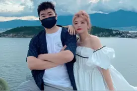 最壕夫妇嘉之派，餐餐海鲜不离口被质疑炫富，其真实身份遭曝光图片