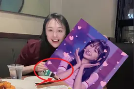 郑爽为孩子庆生画面曝光，吃快餐蛋糕被指寒酸，郑爽素颜憔悴不少图片