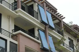 开发商赠送的阳台太阳能热水器，为什么业主会在装修拆掉？图片