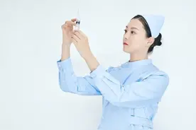 专科护士和本科护士的区别图片