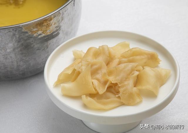 花胶和鱼皮的胶原蛋白 2026年花胶和鱼皮的胶原蛋白一样吗