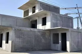 水泥寿命只有五十年，如果水泥房屋过了50年，房子会直接倒塌吗？图片