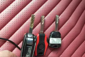 网上6块钱配了一把小车机械钥匙 再也不用担心钥匙被锁和丢失了图片