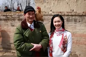 对朱之文帮助最大的于文华，如今两人的关系如何？图片