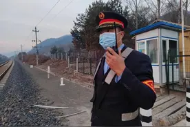 铁路这个工作，一宿觉被叫醒10次！图片