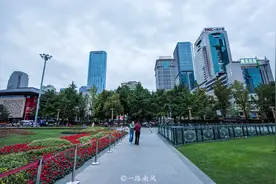 成都的地图中心，却不是核心CBD，人气不如春熙路但很有特色图片