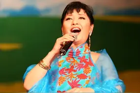 歌唱家殷秀梅：结婚当天就后悔，离婚后42岁嫁法国贵族，被宠24年图片