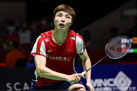 2023年韩国羽毛球公开赛：石宇奇2-0击败对手，挺进十六强图片