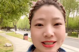 现在请一个24小时带孩子做家务的保姆，你们知道得多少钱...图片