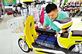 电池好坏不会看？教你一招辨别，天能、超威、海宝，你怎么选？图片