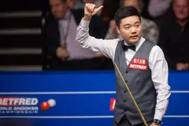 丁俊晖身家过亿，代言广告不断，打球成副业，妻子颜值不输潘晓婷图片