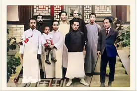 鲁迅兄弟反目互殴，弟弟抄起铜香炉，鲁迅手握瓦枕头，弟媳搬救兵图片