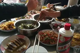 云南喝酒“怪象”，请客不常用茅五剑，反倒是4款廉价酒备受青睐图片