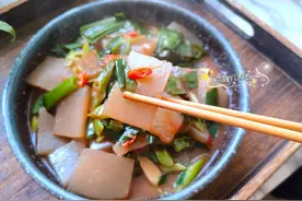 魔芋豆腐怎么做？简单一炒脆嫩好吃，清肠减脂好处多！图片