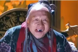 因“太丑”出名的演员，演汉奸太像被出租车拒载，女儿却是大美人图片