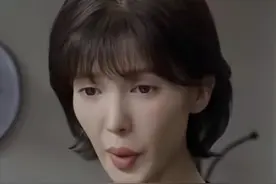 收手吧金晨，“手工脸”混进央视演女主角，别再折磨观众了图片