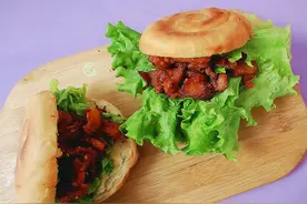 学校门口超火的里脊夹饼，学会在家做，出锅我自己吃了3个图片