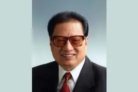 他曾任中纪委书记，官至正国级，活到了91岁，4位子女都很出色图片