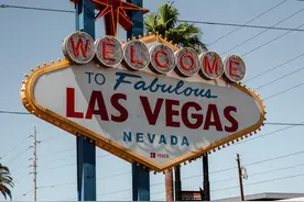 天堂还是地狱，赌城拉斯维加斯不为人知的神秘往事！西瓜纪录片图片