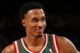 新秀赛季力压格里芬、哈登，最年轻“55分先生”詹宁斯去哪了？图片