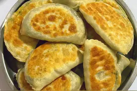 韭菜盒子怎么做才不破皮？而且香味更加浓郁，体验极致的美味享受图片