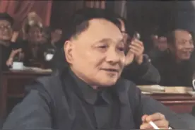 王光美跟邓小平谈话，提起77年刘源给他写信那事，邓小平笑而不语图片