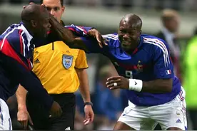 赛事回顾，德国世界杯欧洲区预选赛欧洲4组，齐祖回归法国晋级图片