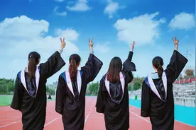 当“人人都有是大学生”的时代来临，谁来做脏活累活？图片