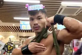 嘴哥：全网最猛的男人，反细狗第一人图片