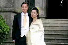 2004年天津女孩嫁外国穷小子，见家长才知他是伯爵，住6千平城堡图片