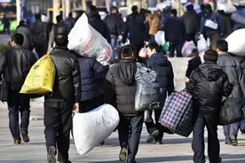 没有存款的中老年人，别想着去工地，可以学会新的赚钱方式图片