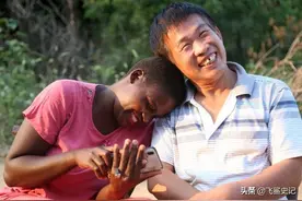 8年前，非洲女孩嫁给河南农民，诞下两个混血宝宝，后来怎么样了图片