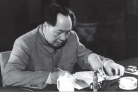 51年刘亚楼一句话令主席破防，泪目：我没走之前，不许你先我离开图片