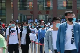 一分一段，安徽2022高考成绩排名出炉，超过21万人达到本科线图片