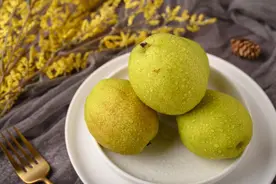 明日七月半，建议中老年人：别心疼钱，多吃4种吉祥果，身体安康图片