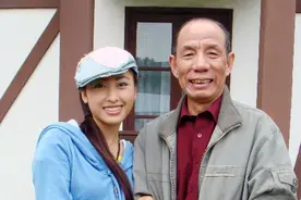 老戏骨魏宗万：娶房东的女儿为妻，结婚就当继父，晚年供外孙留学图片