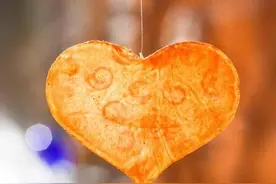 异性“朋友”，越界的本质，细节藏不住图片