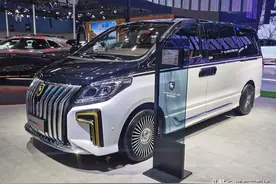 新车 | 预计售价33万，2.0T+8AT，中大型MPV，东风风行M7大师版发布图片