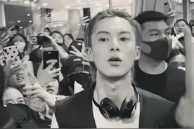 剥掉东方青苍的光环，串串店长大的王鹤棣，更像娱乐圈的韦小宝图片