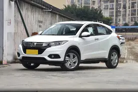 便宜又耐用的本田SUV，全系自动挡，油耗仅6L，带你看本田缤智图片