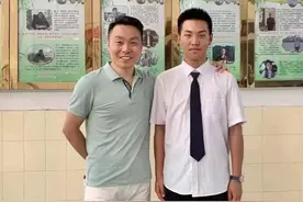 考取本一，他选择复读 再战高考，终圆“飞天梦”图片