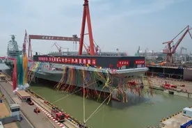 003航母下水！各项指标碾压法国戴高乐，直逼福特级（多图预图）图片