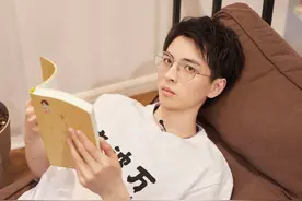 南大校草蒲熠星四年级作文走红，初具学霸风采，网友开启自嘲模式图片