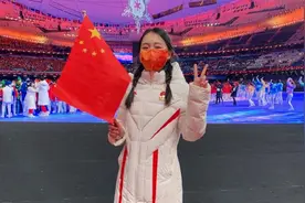 19岁朱易近况：被保送到北大，长相甜美可爱，被网暴后越来越强大图片