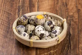 5款鹌鹑蛋的极简做法，烹饪过程简单，中老年人超爱吃，超赞！图片